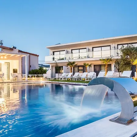 Epicentrum فندق مبيت وإفطار يميناريا